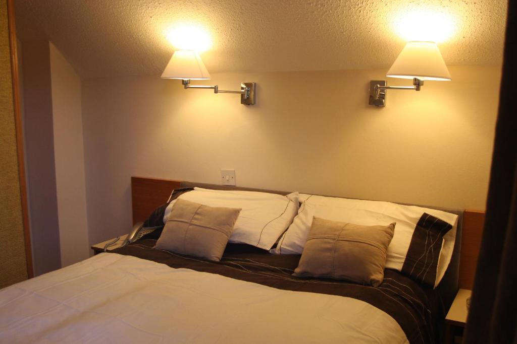 Clifton Lodge Hotel High Wycombe Phòng bức ảnh