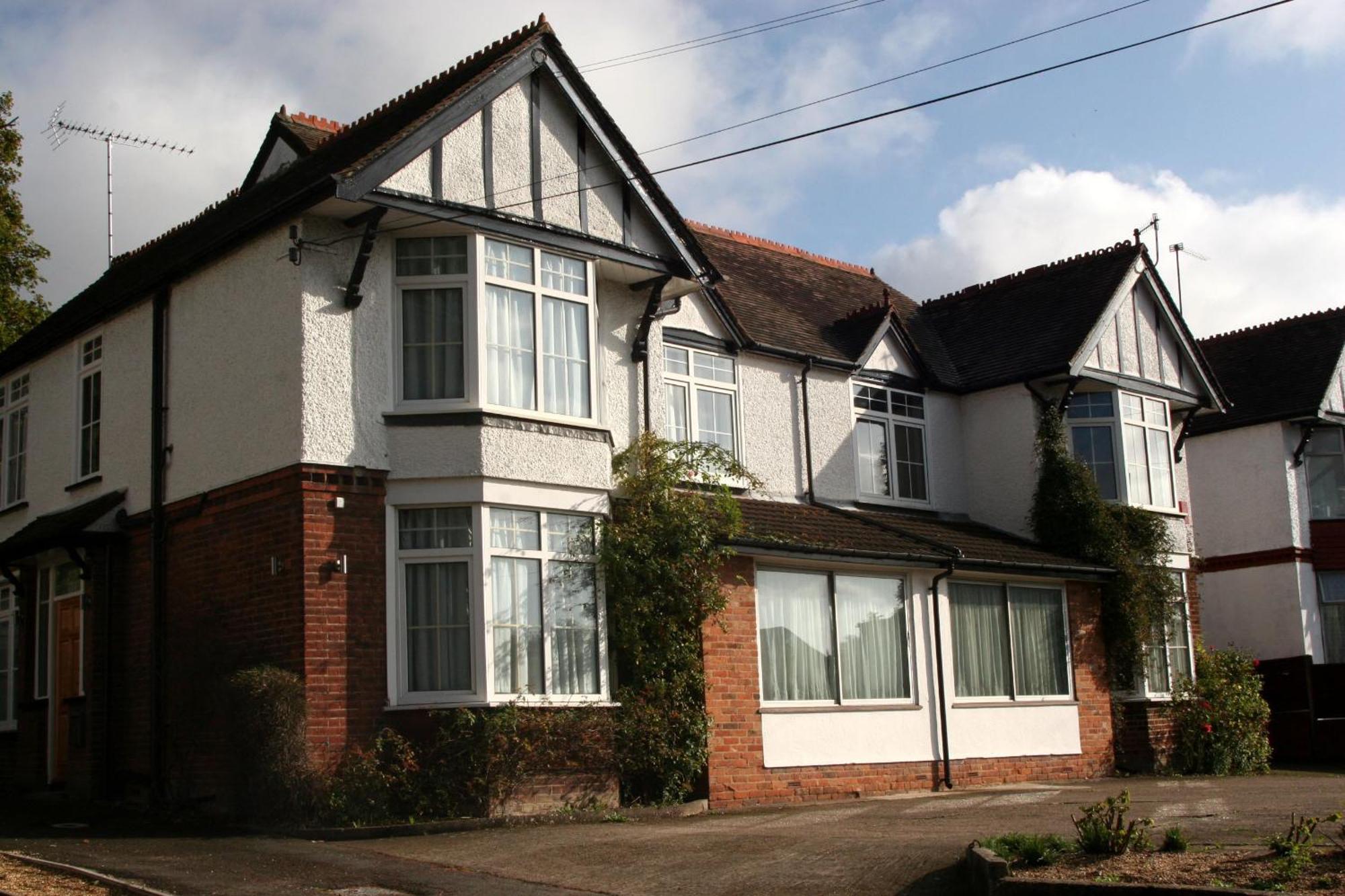 Clifton Lodge Hotel High Wycombe Ngoại thất bức ảnh