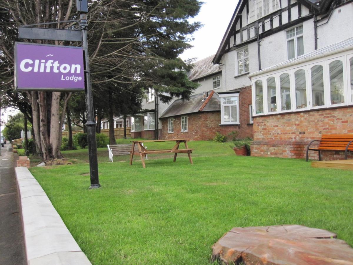 Clifton Lodge Hotel High Wycombe Ngoại thất bức ảnh